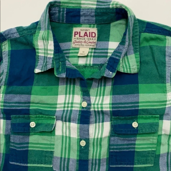 Old Navy women’s flannel plaid button down shirt - Picture 3 of 9